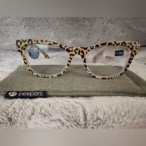COPY - Brand new peepers
